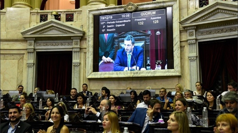 La Cámara de Diputados aprobó en general con 134 votos contra 110 el proyecto de ley de Solidaridad Social y Reactivación Productiva.