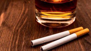 Más allá del alcohol y el cigarrillo, hay factores ambientales y genéticos que también inciden en la edad cerebral.