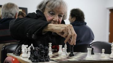 Los talleres se dictan en la Biblioteca Argentina, Pte. Roca 731, y en el Instituto Municipal de Previsión Social, San Lorenzo 1055.