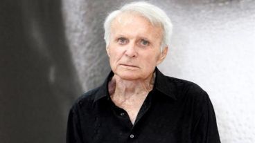 Además de actor, Robert Conrad también fue cantante.