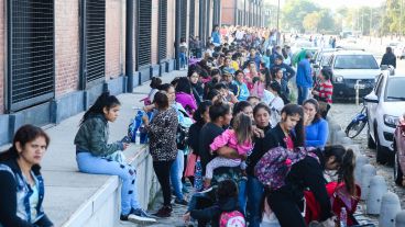 Empezó este lunes 10 y se extenderá hasta el 21 de febrero, de lunes a viernes en torno del Galpón 13 de la costa central.