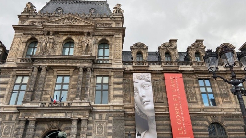 El Louvre fue visitado el año pasado por 9,6 millones de personas.