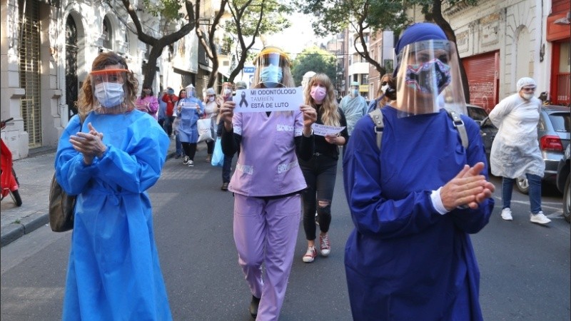 Fuerte reclamo de los odontólogos en el centro rosarino. 