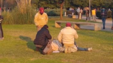 Un agente de la GUM resultó lesionado.