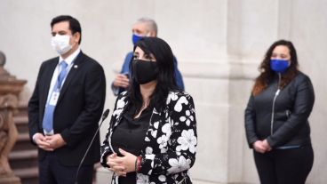 Karla Rubilar hizo declaraciones en el gubernamental Palacio de la Moneda.