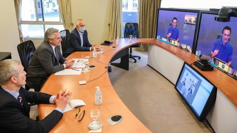 La teleconferencia se realizó desde la residencia de Olivos.