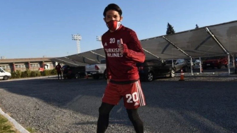 Entrenar de a uno y en burbujas; el regreso del fútbol se complica.