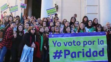 Luego de varios intentos, la paridad es ley en Santa Fe.