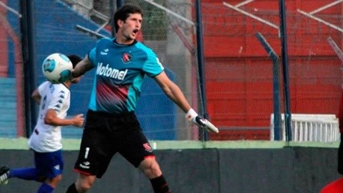 Mientras definen si Aguerre es operado, Newell's le apuntó a Rodrigo Rey |  Rosario3