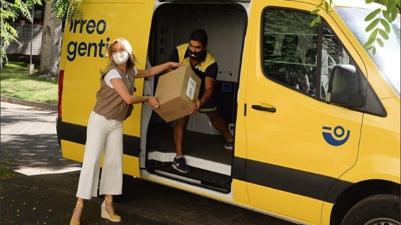 Fabiola Yañez en la acción solidaria. 