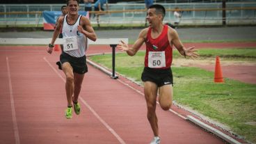 Está en marcha en Rosario el 100° Campeonato Nacional de Atletismo en homenaje a Brian Toledo