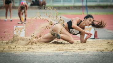 Está en marcha en Rosario el 100° Campeonato Nacional de Atletismo en homenaje a Brian Toledo