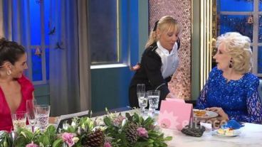 El momento increíble de Mirtha con su cocinera.