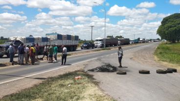 Más de 300 trabajadores de Puerto Gaboto y alrededores fueron afectados por la veda.