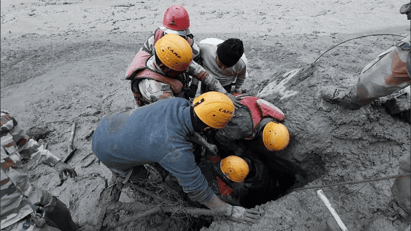 Ya comenzaron las tareas de rescate en el lugar. 