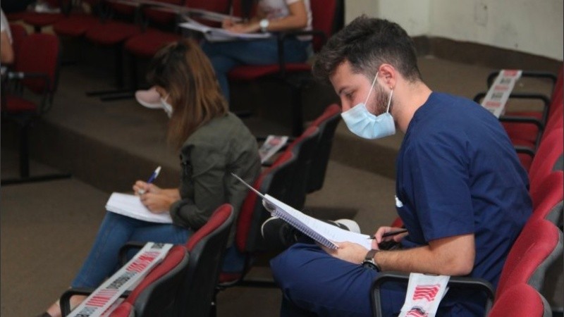 De a poco la universidad intenta retomar sus actividades presenciales.