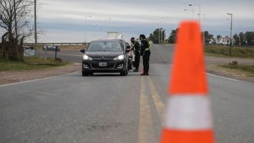 El ingreso a Funes este jueves. Santacroce anticipó controles aún más fuertes a partir de este viernes.