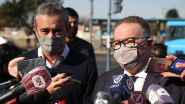 Lagna y el intendente Javkin en la inauguración del nuevo Centro Territorial de Denuncias