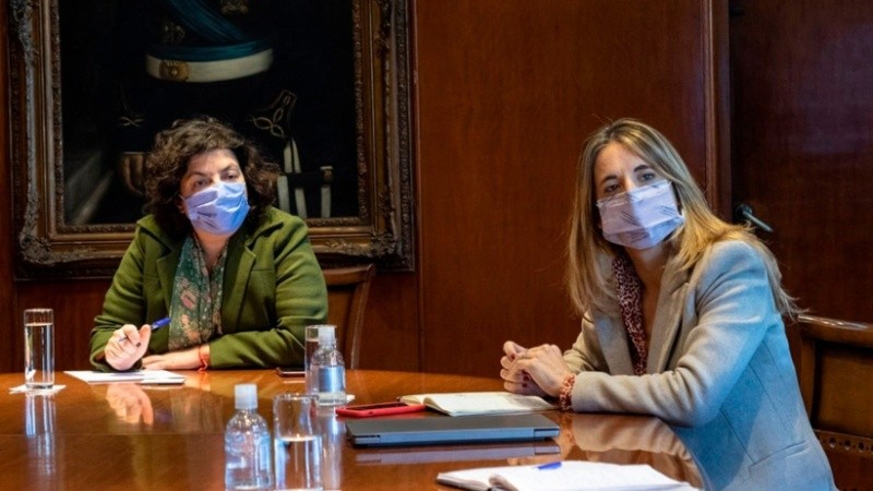Nicoli trabaja codo a codo con Vizzotti en las negociaciones por las vacunas.