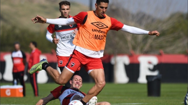 Sabbag ante el cruce de Lema, en pleno entrenamiento.