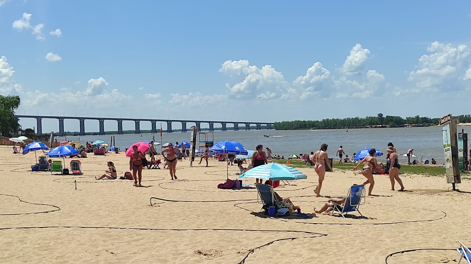 El río y la Florida, los lugares elegidos por los rosarinos para combatir  el sofocante sábado | Rosario3