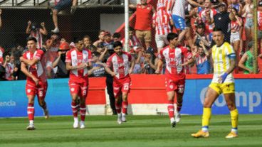 El equipo de Kily González no consiguió meterse en el partido en Santa Fe.