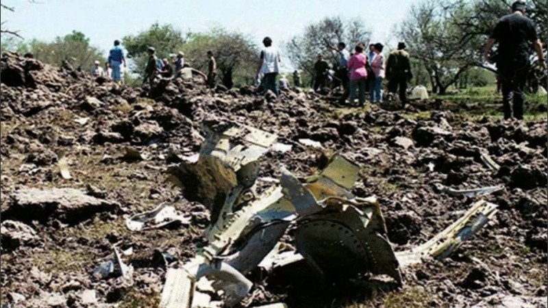 En la tragedia de Austral de 1997 murieron 74 personas.