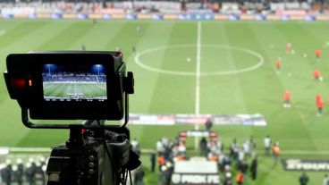 El kirchnerismo busca la televisación gratuita de algunos partidos de la Liga Profesional.