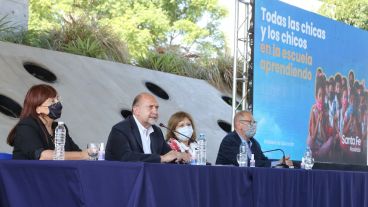 Perotti en la actividad de este miércoles en el Acuario