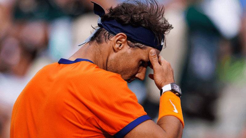 “No se trata solo de dolor, no me siento muy bien porque afecta a mi respiración. Más que triste por la derrota, algo que acepté de inmediato, e incluso antes de que terminara el partido, se trata de que estoy sufriendo un poco, sinceramente”, resaltó.