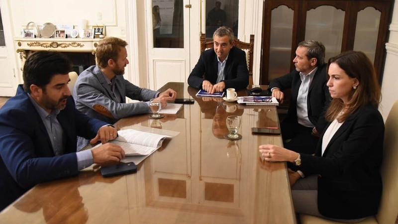 Javkin protagonizó una reunión en la previa del denominado Encuentro Nacional de la Justicia Federal en Rosario).