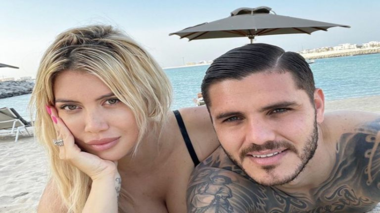 Batalla de colas: Mauro Icardi mostró a Wanda Nara usando bikini hilo  dental en la playa y ella no se quedó atrás | Rosario3