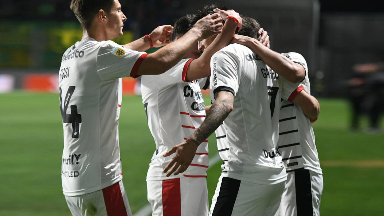 Copa Argentina: Talleres (RE) dio la sopresa contra los suplentes