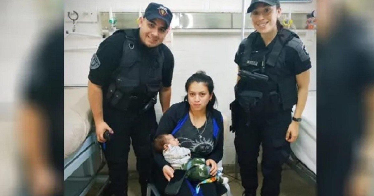 Así Le Salvaron La Vida A Un Bebé Recién Nacido Dos Policías En San Lorenzo Rosario3 3260