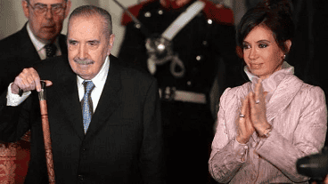 Raúl Alfonsín y Cristina Fernández, juntos en un acto de reconocimiento para el ex presidente.