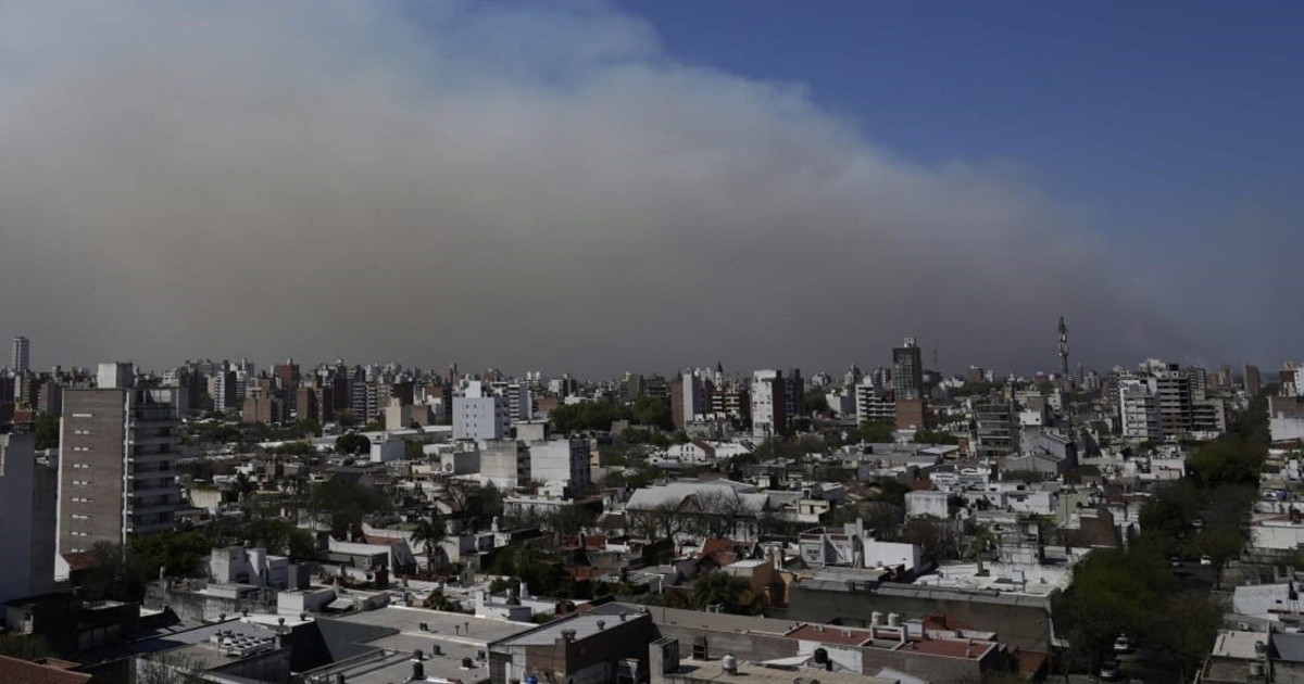 Fuego En Las Islas Lo Más Feo Puede Haber Pasado El Viento Norte Sacará El Humo De Rosario 7860