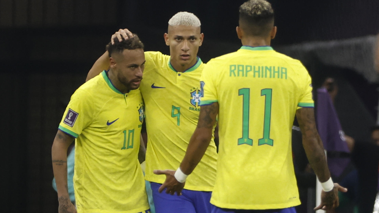 Brasil le ganó a Serbia con dos goles de Richarlison en su debut en Qatar  2022: Neymar salió lesionado