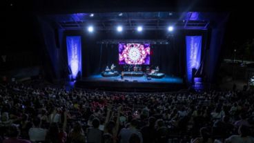 "Agitadoras en el Anfi" es organizado por la Municipalidad de Rosario en el marco del Día Internacional de las Mujeres, lesbianas, travestis y trans