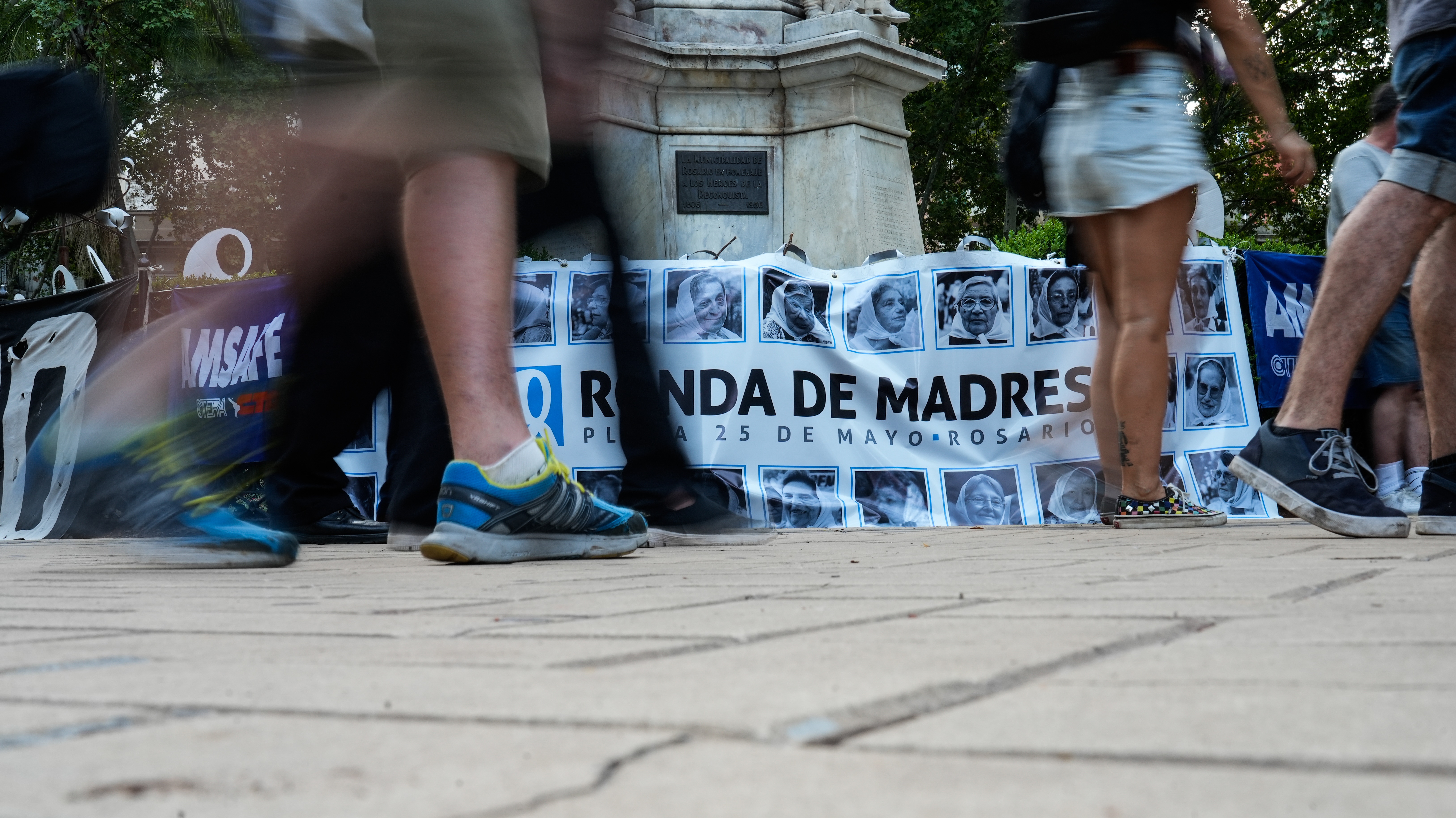 Día de la Memoria: señalizaron la emblemática plaza 25 de Mayo de Rosario |  Rosario3