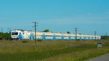 Más de 28 mil personas viajaron en trenes de larga distancia durante el fin de semana largo.