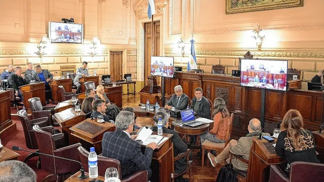 El fiscal Baclini presentó su informe final a la Legislatura