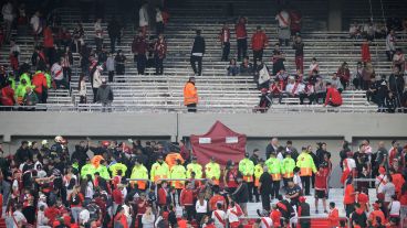 Pablo Serrano cayó desde la tribuna Sívori Alta y falleció.