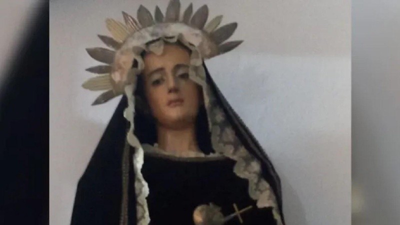 Fieles afirman que la Virgen Dolorosa lloró el viernes pasado en una parroquia de Coronda.