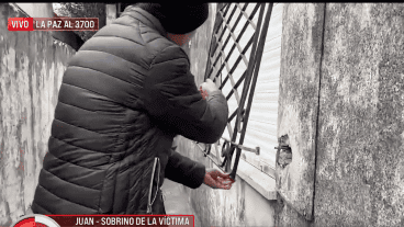 Por esa ventana ingresaron los delincuentes.