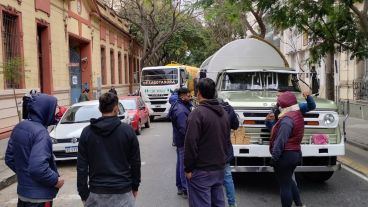 Los camiones bloquearon el paso por Salta, entre Paraguay y Corrientes.