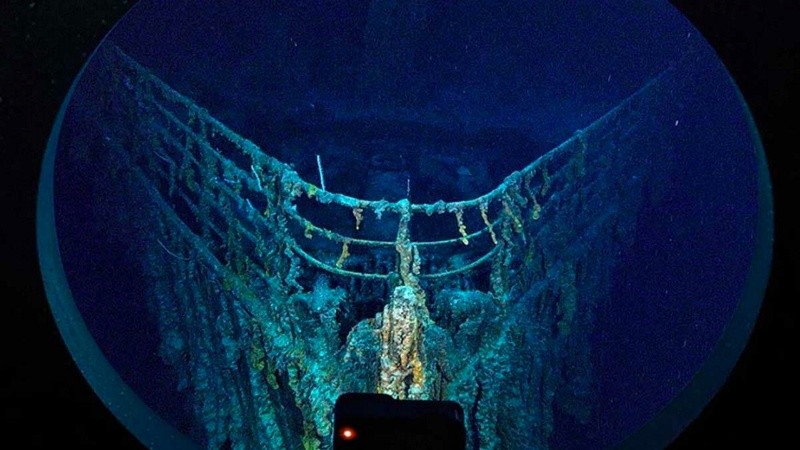 Las expediciones para conocer los restos del Titanic tienen un costo de 250.000 dólares.