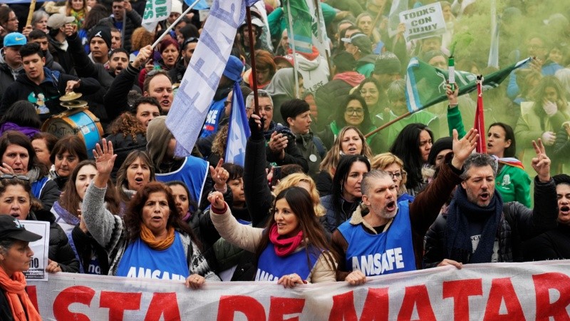 La concentración y acto en la Plaza San Martín este jueves