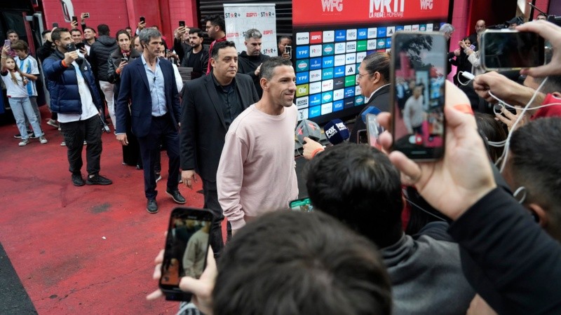 Inolvidable homenaje a Maxi Rodríguez en el Coloso