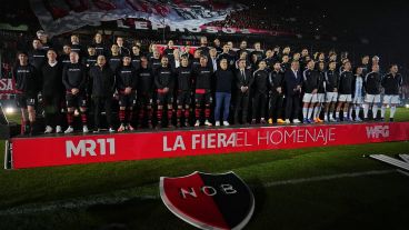 Inolvidable homenaje a Maxi Rodríguez en el Coloso