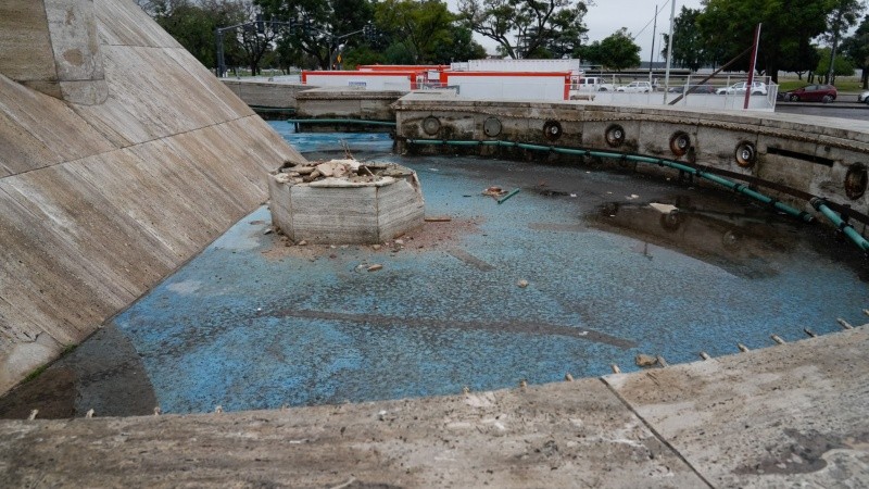 La fuente de la proa quedó destruída.